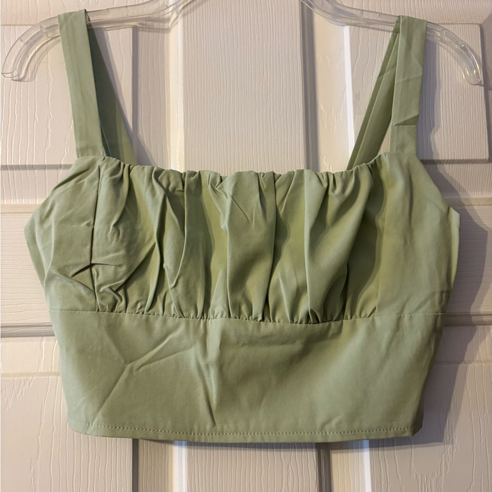 Saige Green Women's Crop Top Size Medium